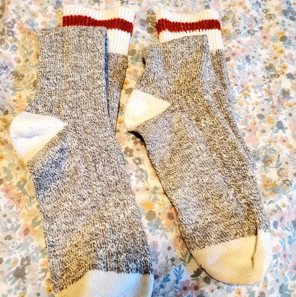 Knee/thigh-high socks - Picture 3 of 3